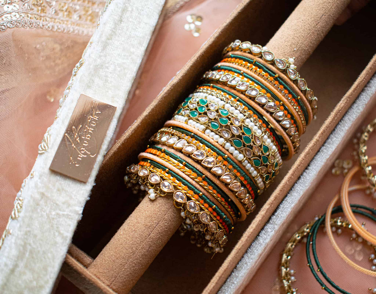 PRE-ORDER - Chaya Bangle Box (Cream Velvet)