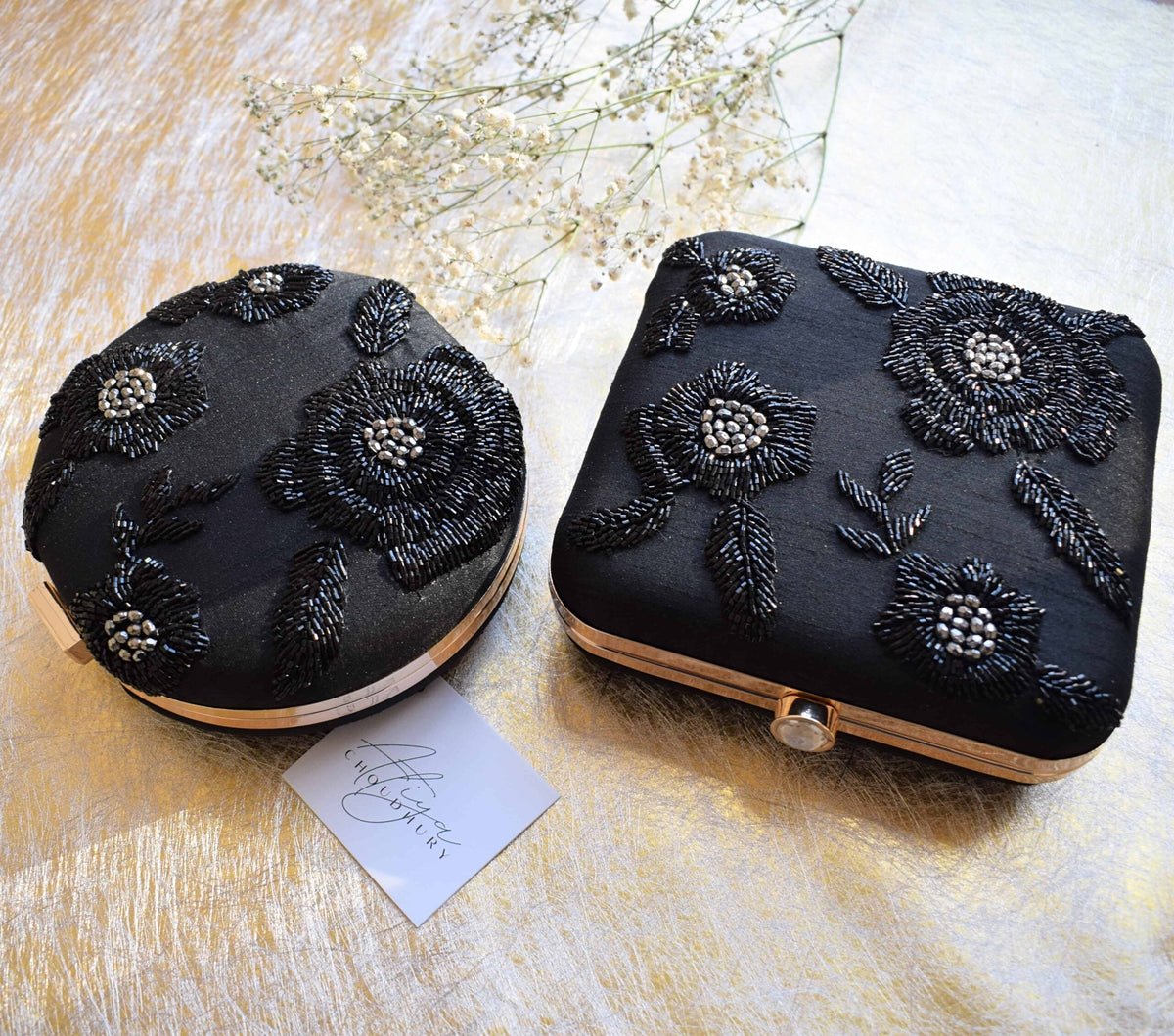 PRE-ORDER - LADY IN BLACK (Minaudière)