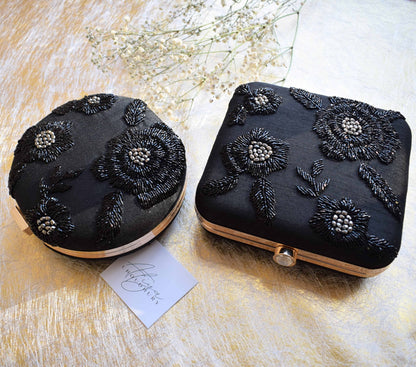 PRE-ORDER - LADY IN BLACK (Minaudière)