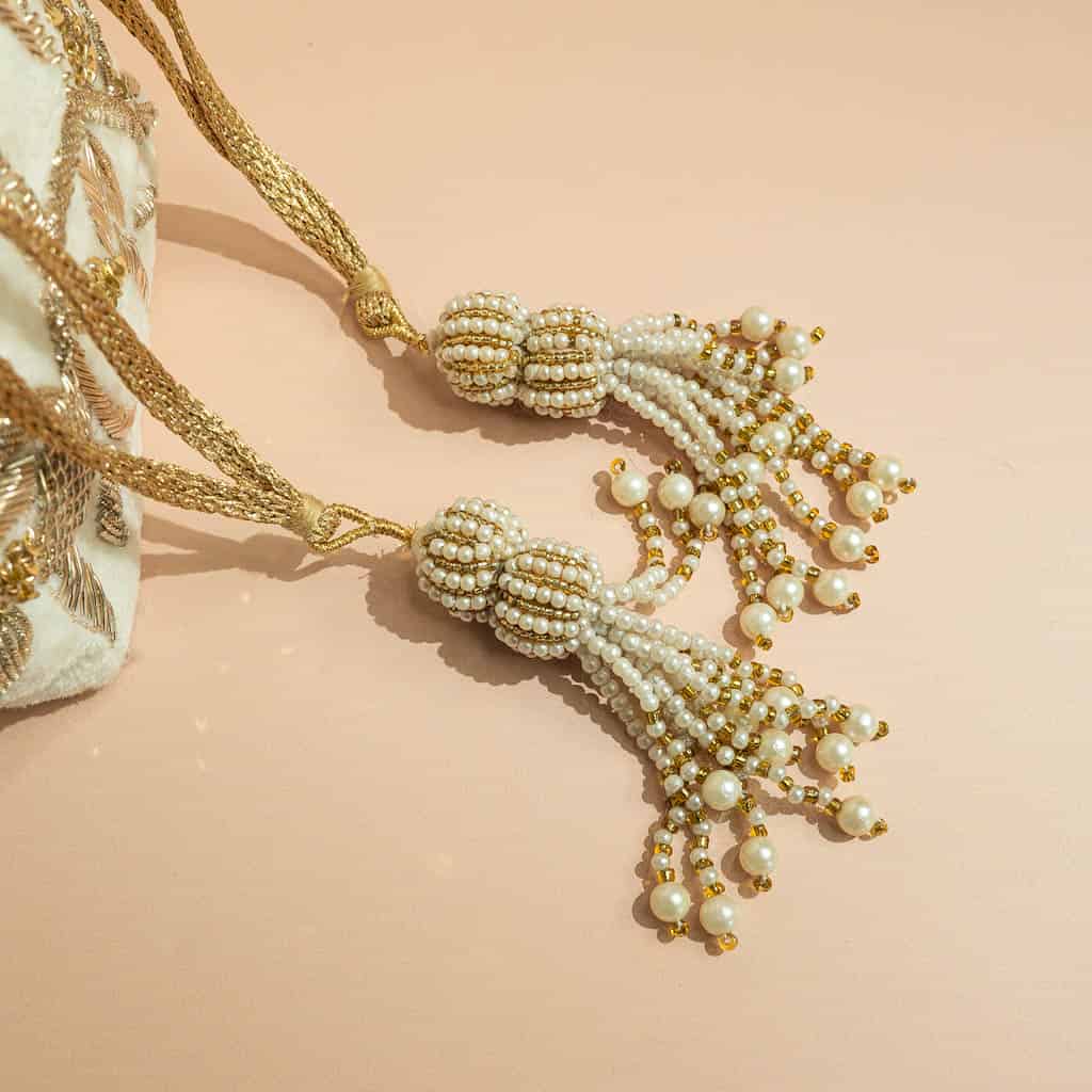 Layla Potli Bag (Ivory Velvet)