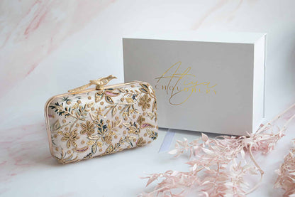 PRE-ORDER - Naima (Bird Clasp)