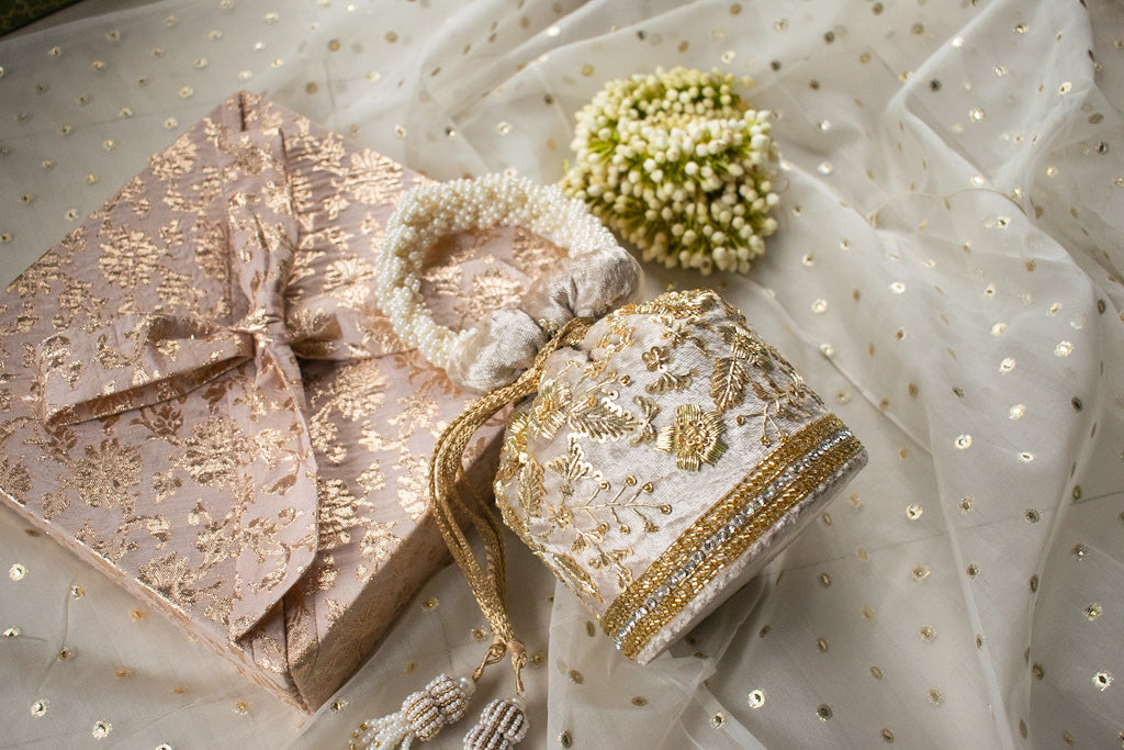 Anaya Potli Bag (Soft Champagne Velvet)