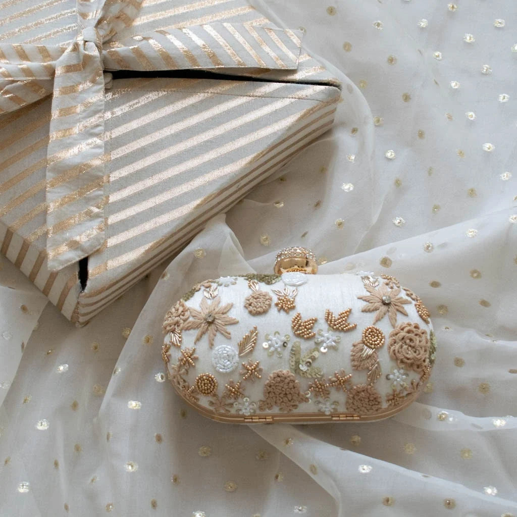 PRE-ORDER - Ara (Ivory) - Oval