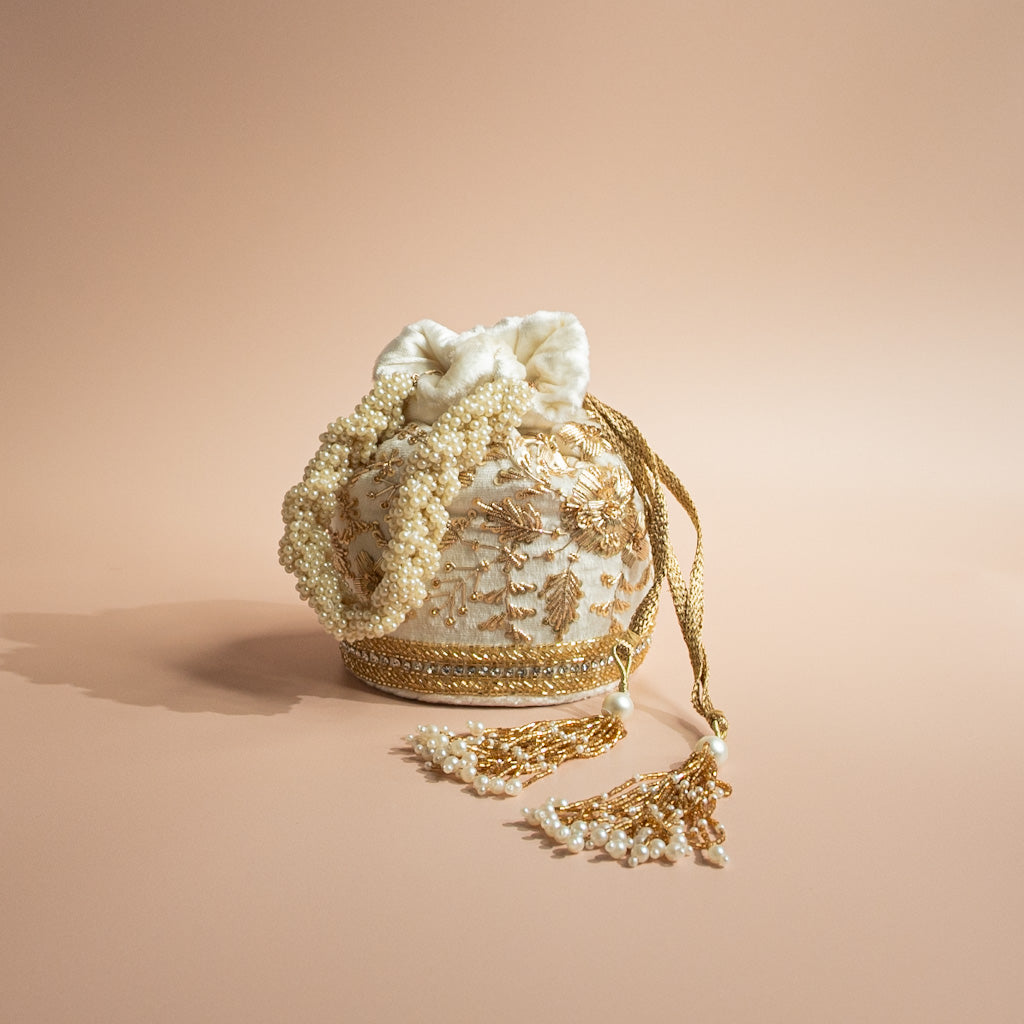 Anaya Potli Bag (Cream Velvet)