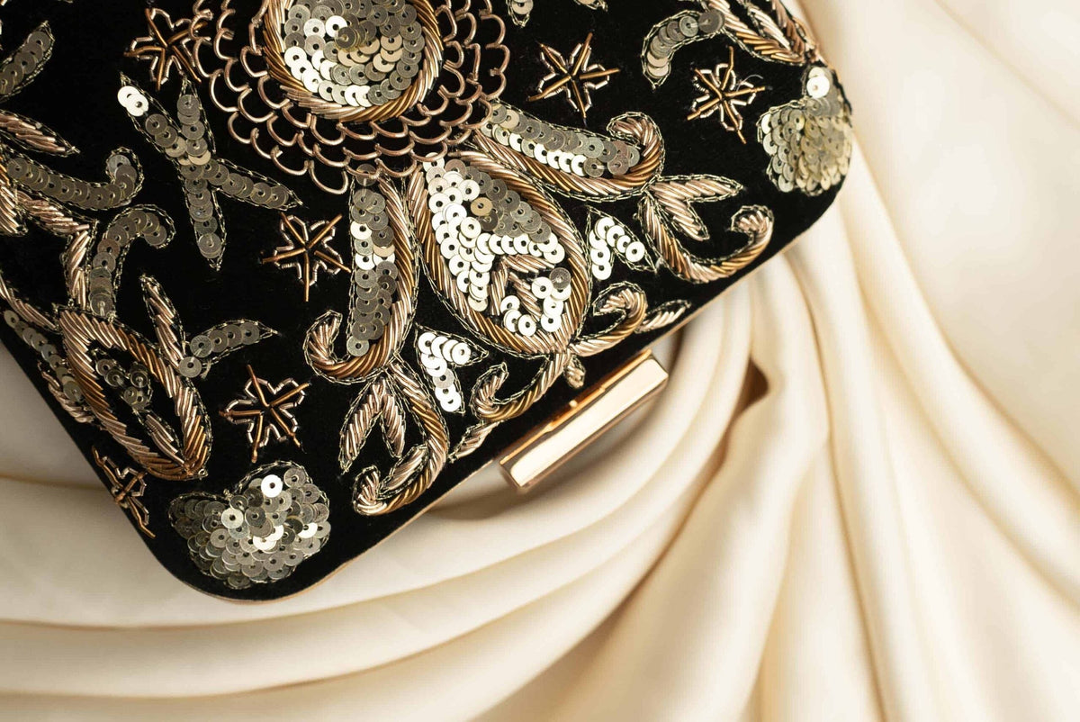 PRE-ORDER - ISHIKA (Black Velvet)