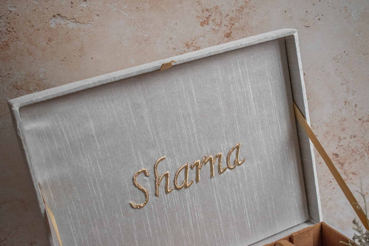 PRE-ORDER - Taj Mahal Trousseau Box (Ivory)