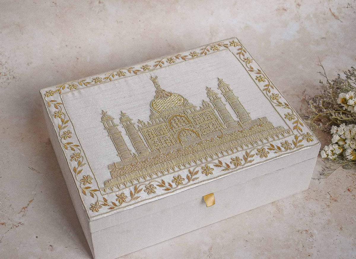PRE-ORDER - Taj Mahal Trousseau Box (Ivory)