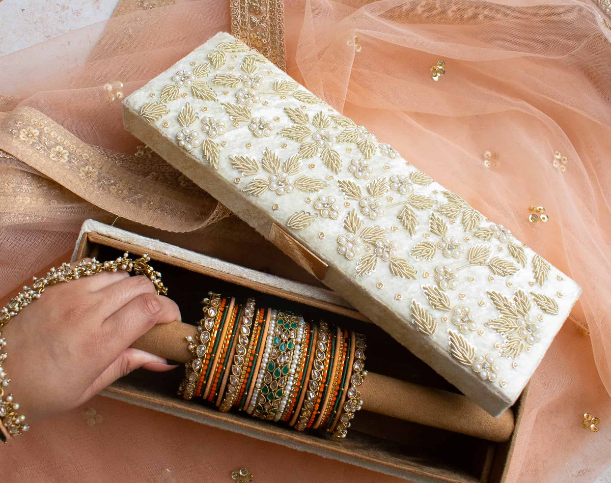 PRE-ORDER - Chaya Bangle Box (Cream Velvet)
