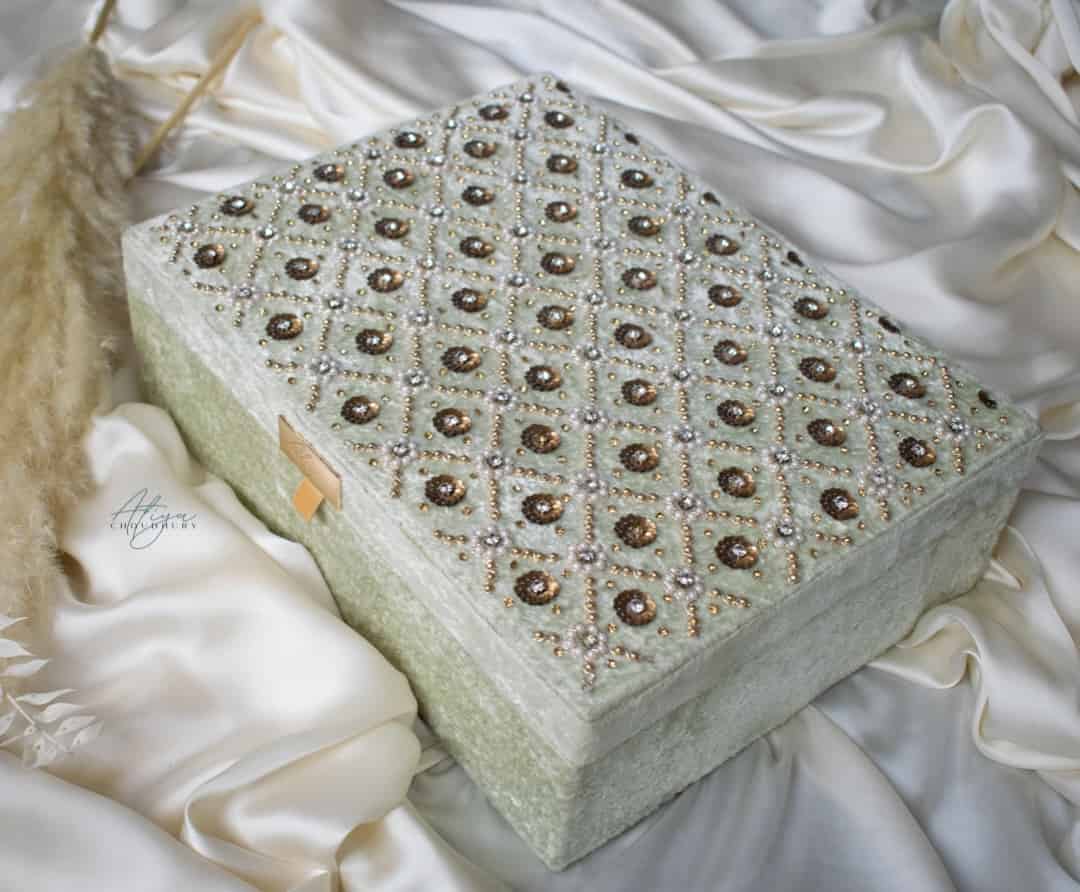 PRE-ORDER - Esha Trousseau Box (Mint Velvet)