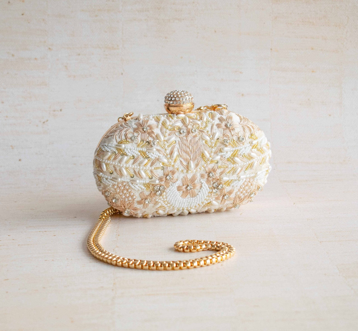 Aashna (Cream Velvet)