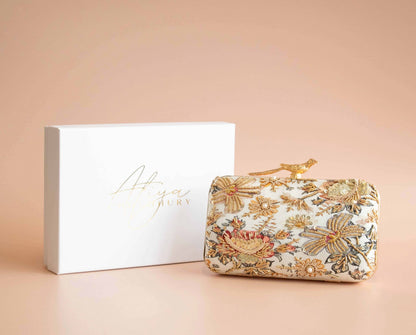 PRE-ORDER - Elisa