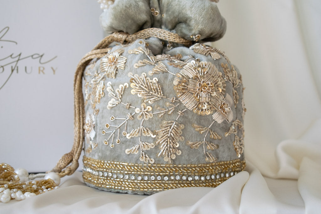 Anaya Potli Bag (Sage Green Velvet)
