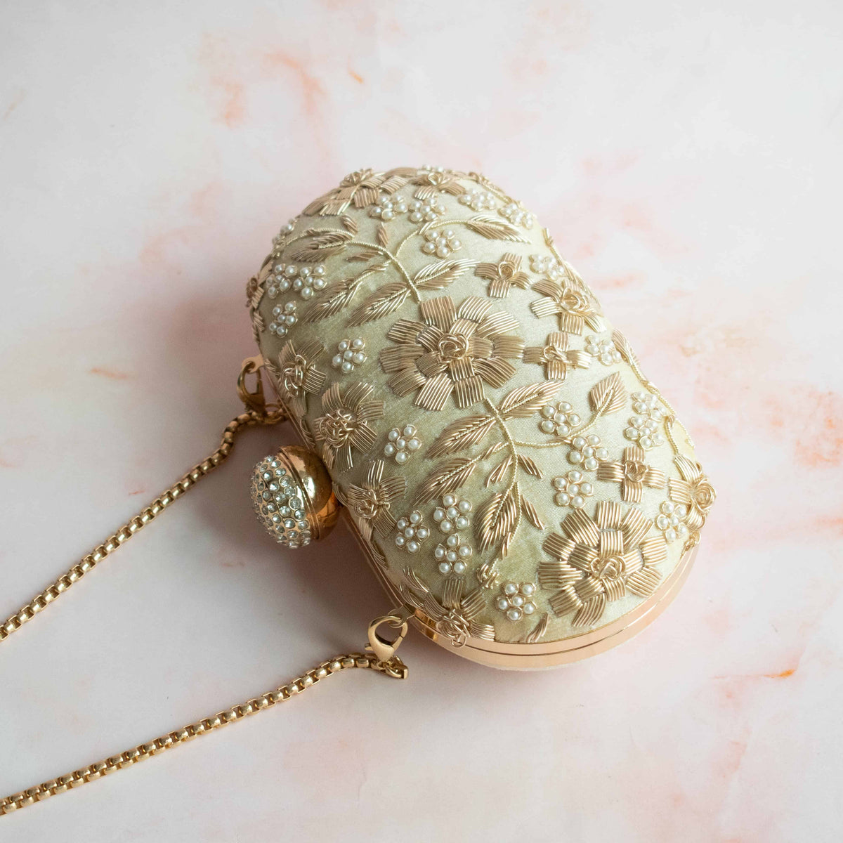 Asha - Oval (Golden Cream)