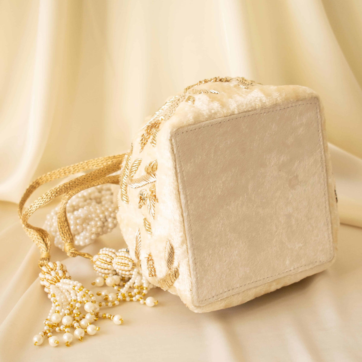 Layla Potli Bag (Cream Velvet)