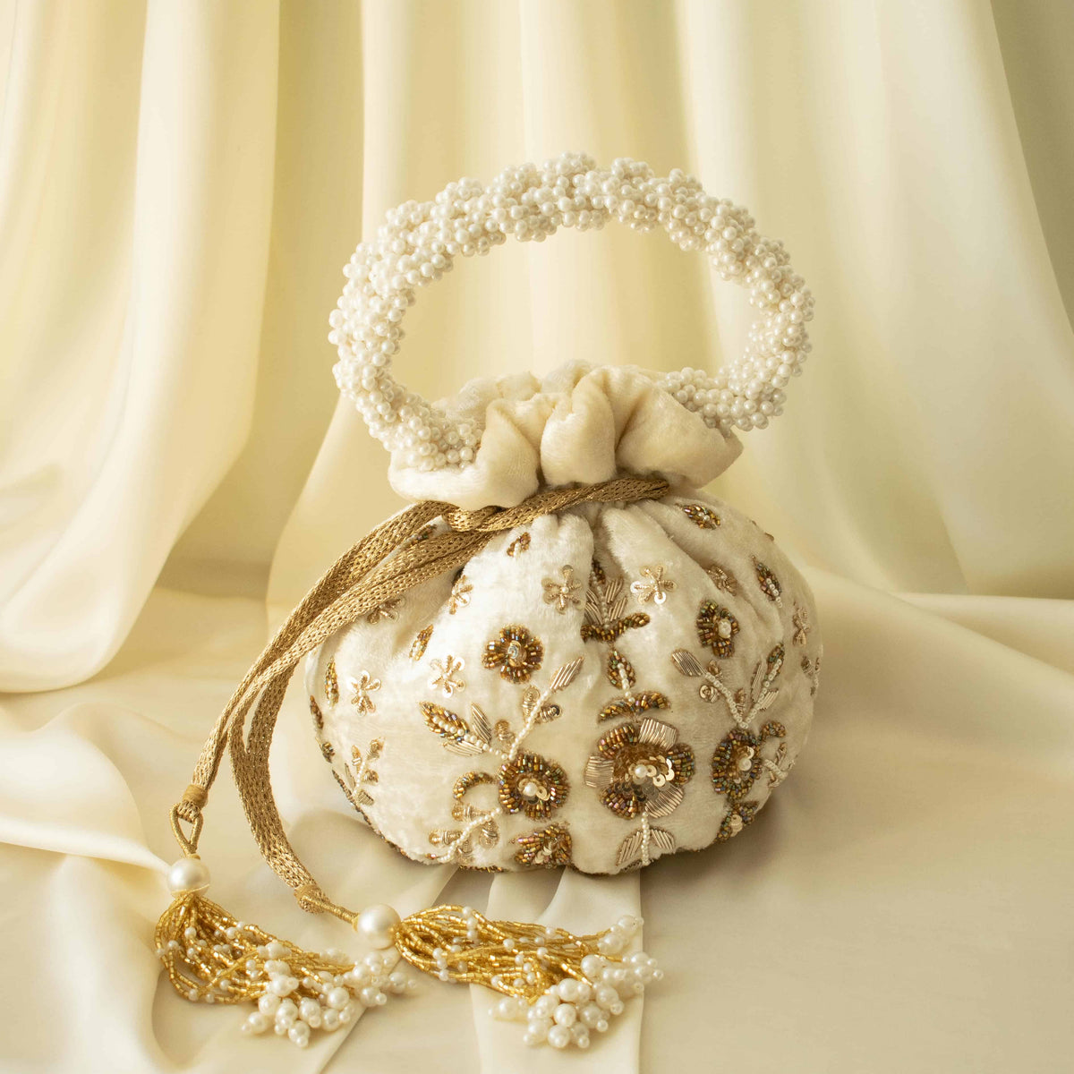 Peony Potli Bag (Cream Velvet)