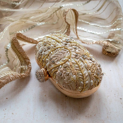 Aashna (Gold)